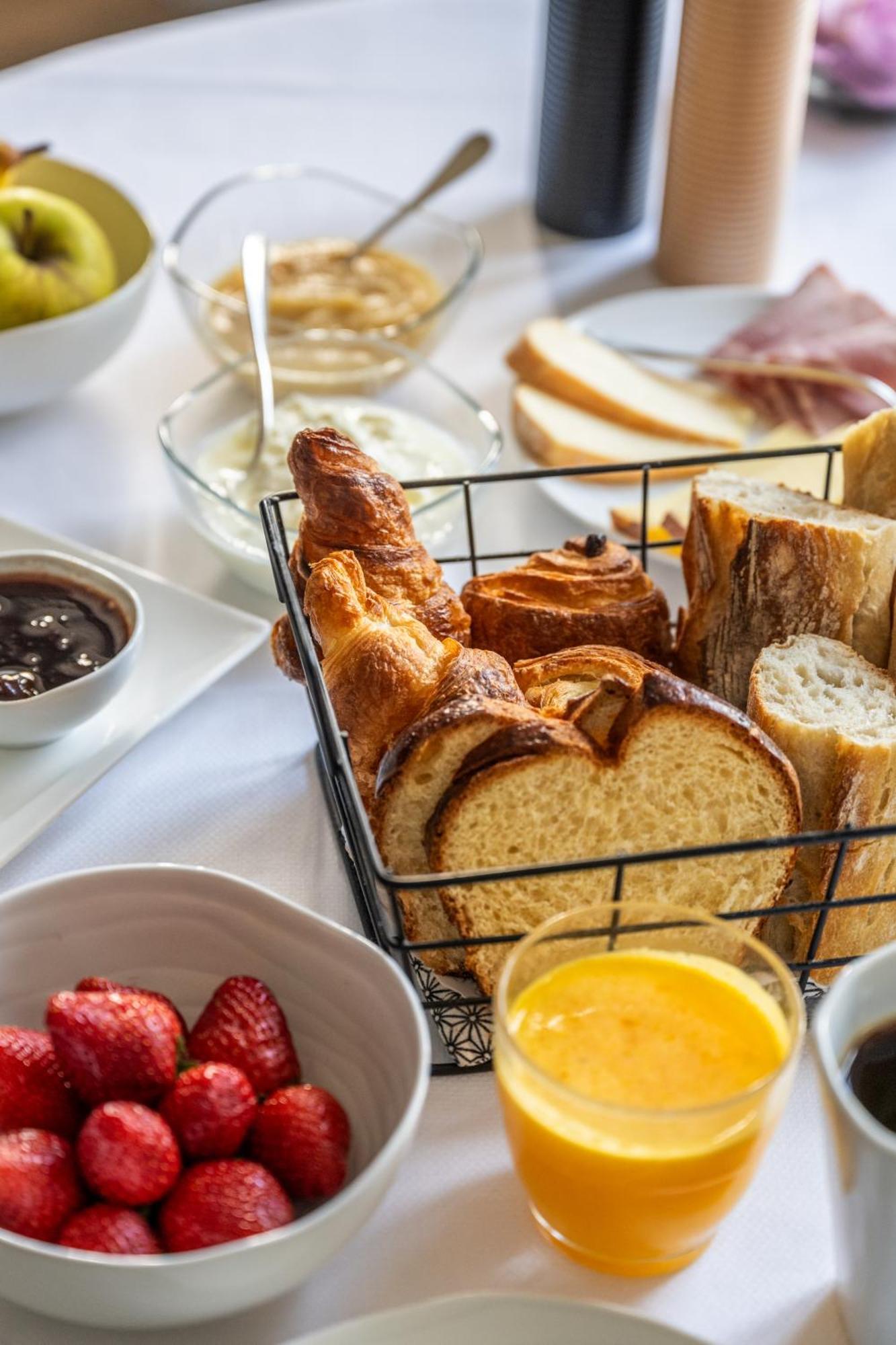 Le Moulin Du Gastronome Hotel Charnay-lès-Mâcon Екстериор снимка